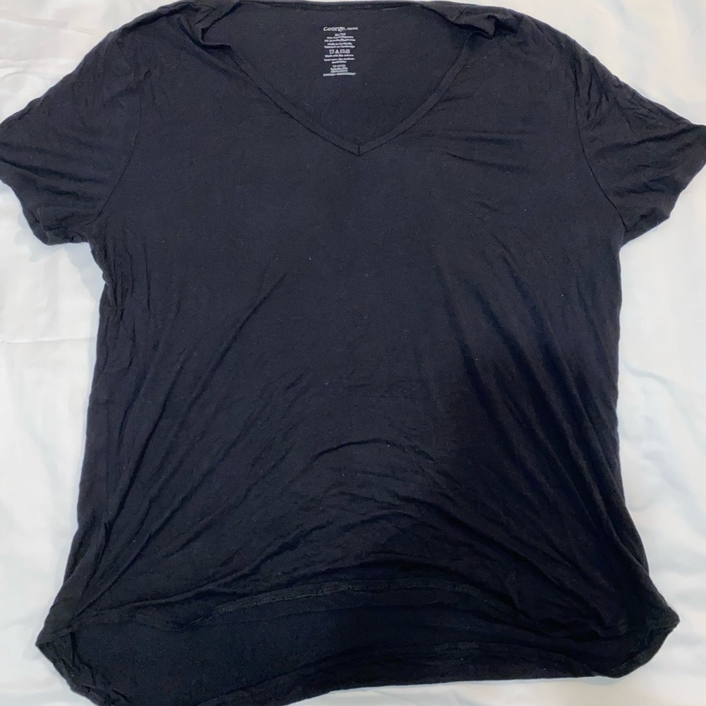 Black t-shirt
